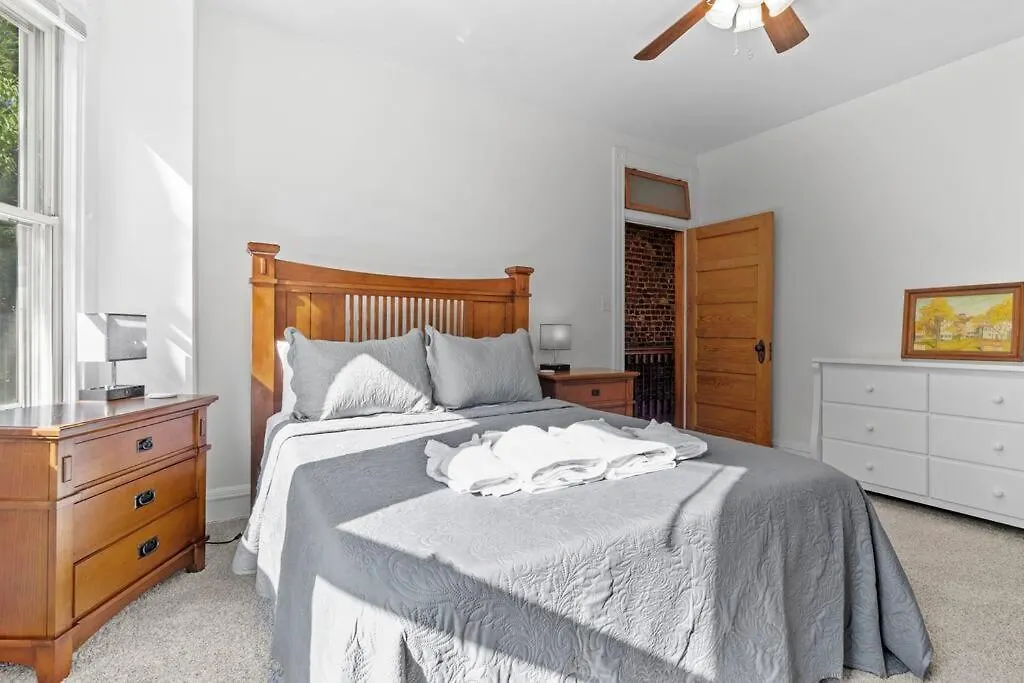 Spacious Home In Heart Of Historic Fan District Richmond Apartment